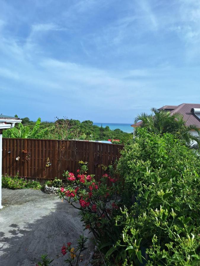 Couleurs Caraibes - Plage Et Tranquillite Appartement Sainte-Anne  Buitenkant foto
